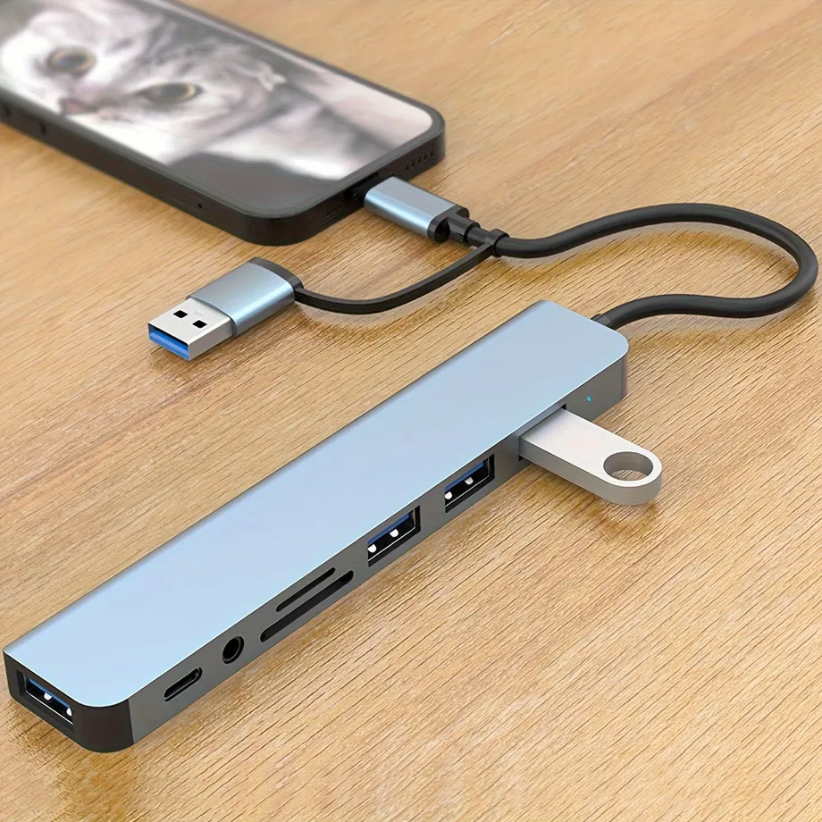 Univerzální USB Hub 8v1 s konektory USB a USB-C