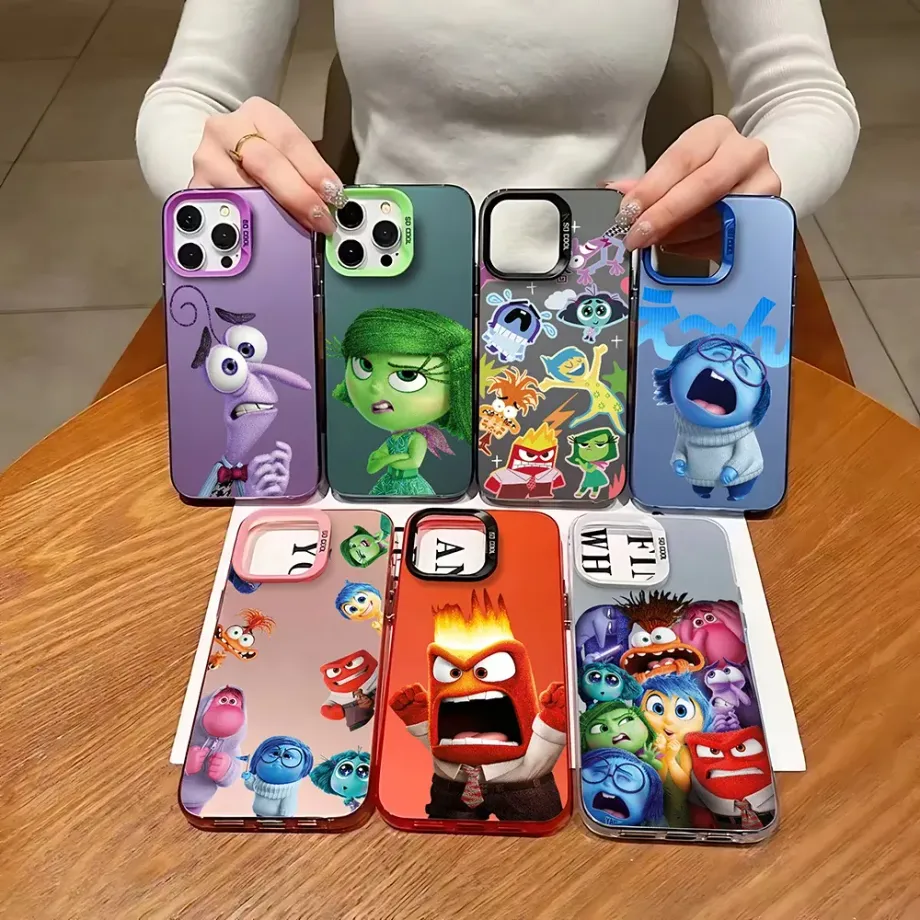 Trendy silikonový kryt na telfony iPhone s motivy oblíbených postav z pohádky V hlavě 2 - Inside Out 2