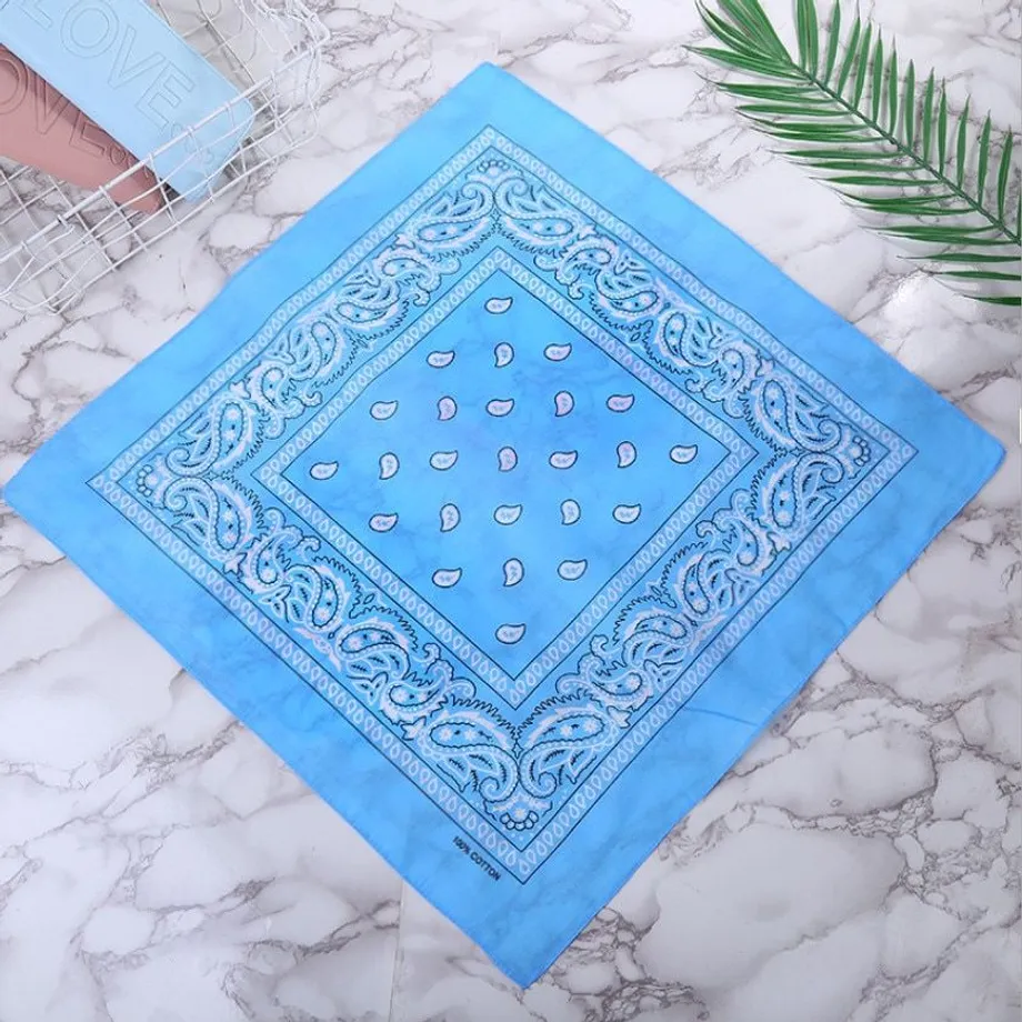 Stylový unisex bavlněný šátek bandana v několika barevných variantách Aristoteles