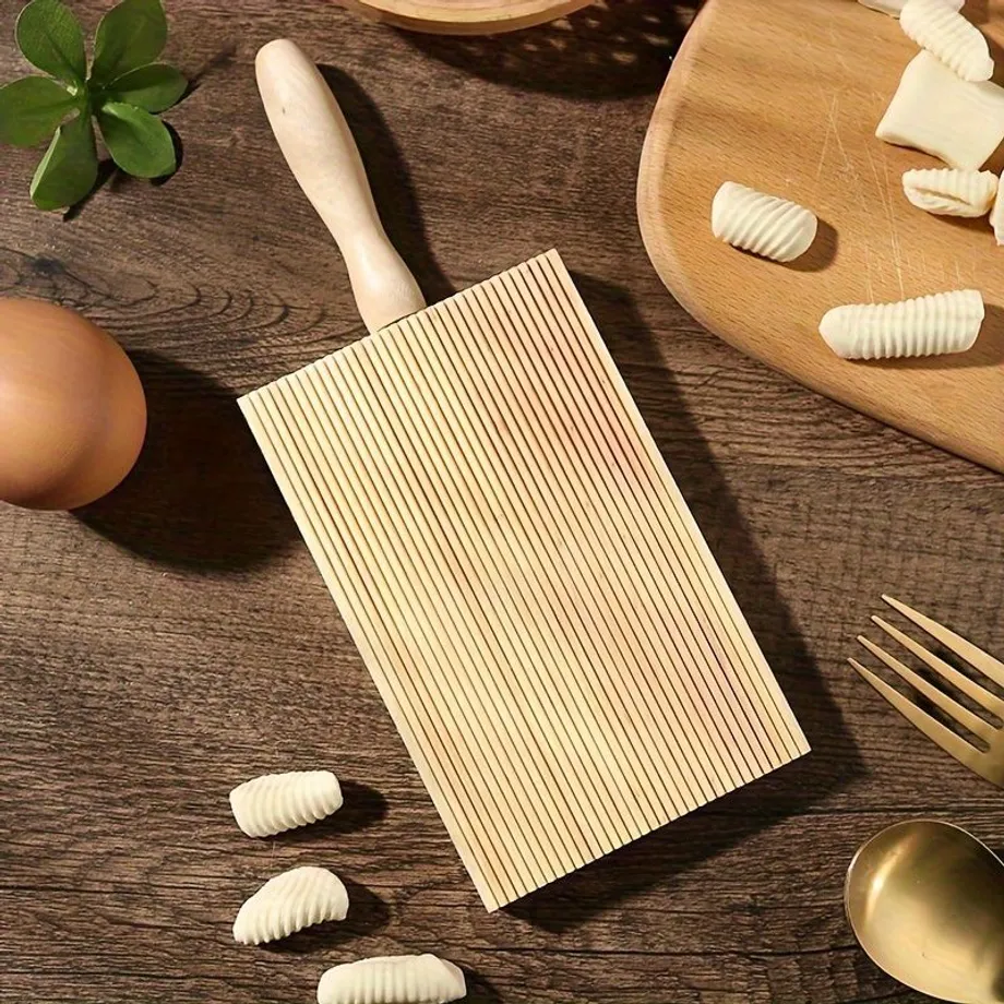 Dřevěná deska na výrobu těstovin gnocchi, garganelli a spaghetti