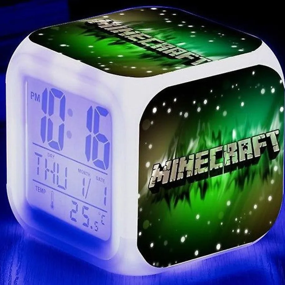 Budík Minecraft s digitálními hodinami s LED displejem