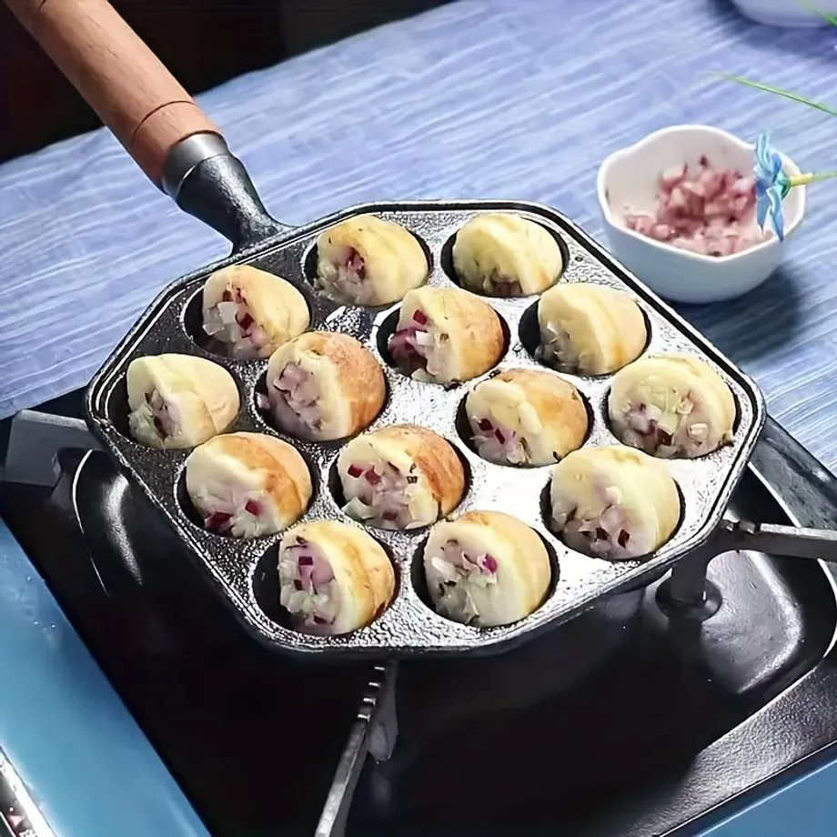 Pánev na 14 takoyaki kuliček