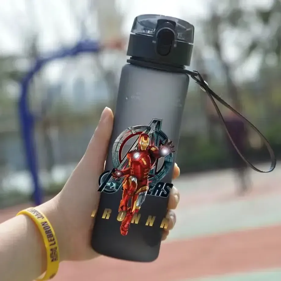 Stylová láhev na vodu s motivy superhrdiny Spider-man 560ml - různé varianty