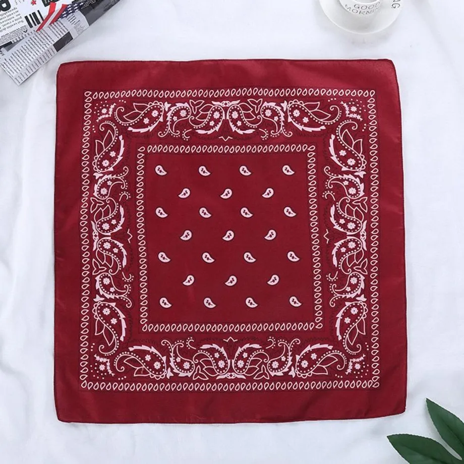 Stylový unisex bavlněný šátek bandana v několika barevných variantách Aristoteles