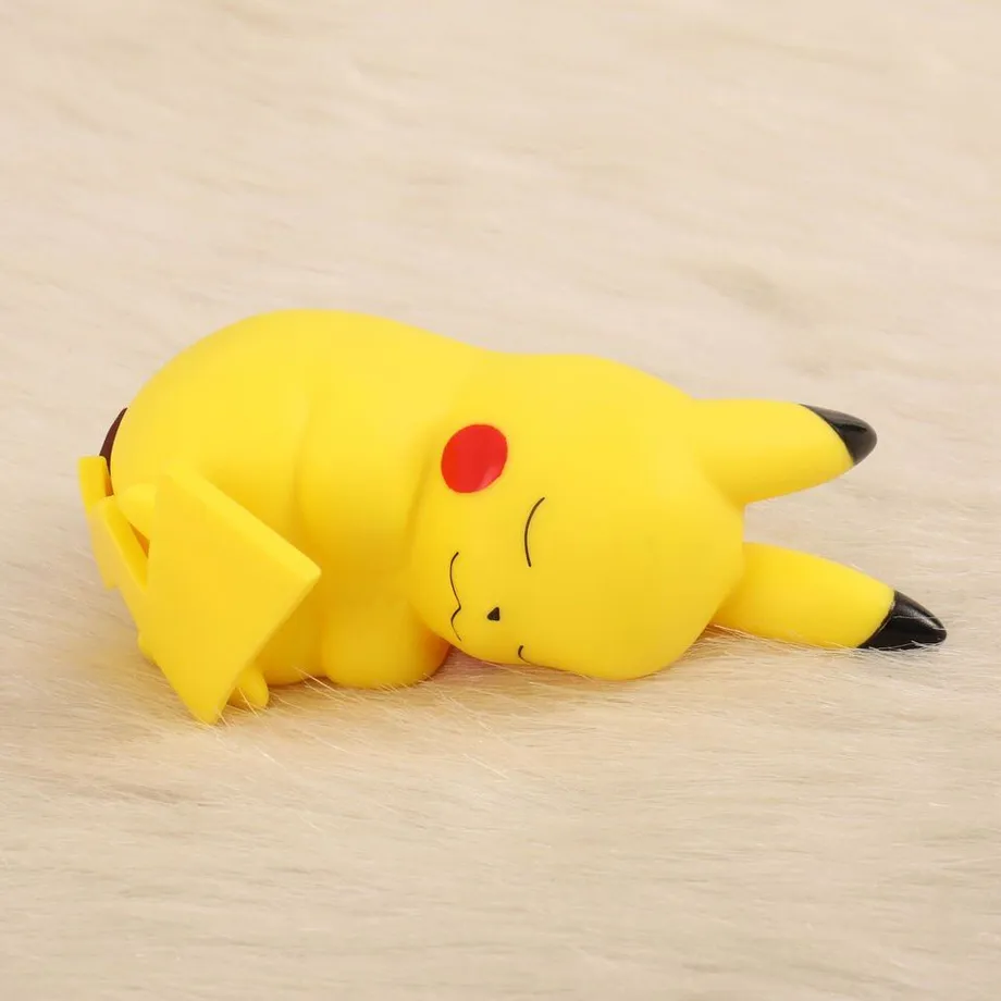 Roztomilé noční světlo s motivem spícího Pikachu