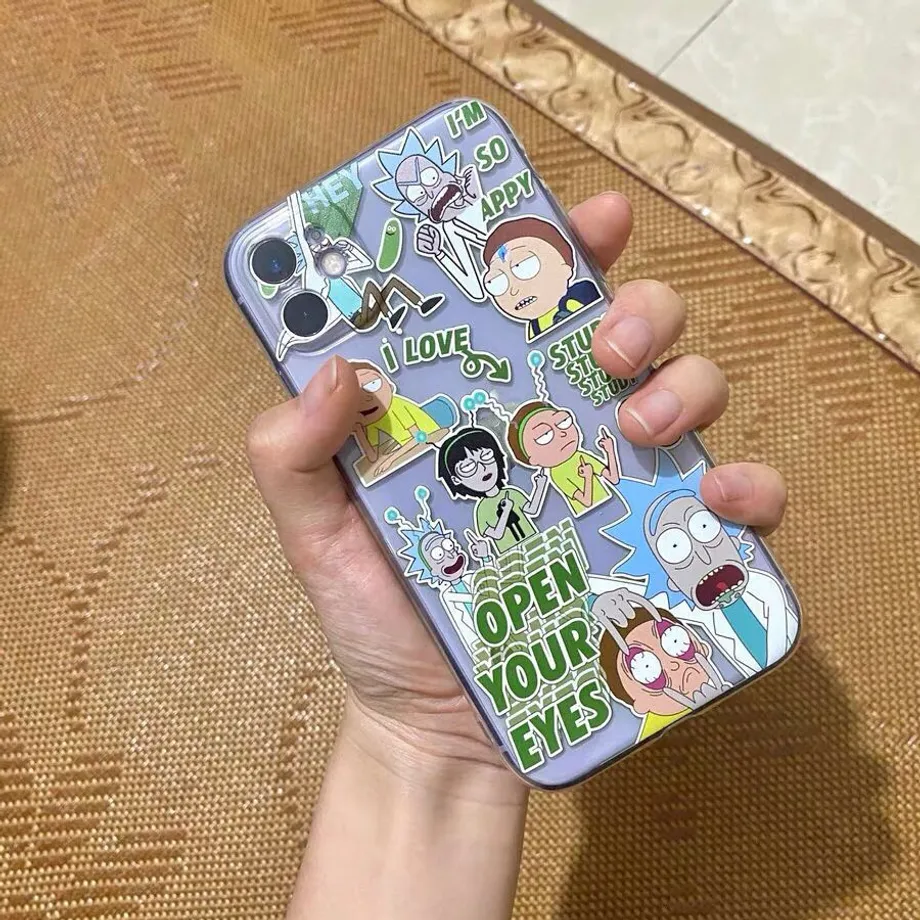 Kryt na telefon iPhone s motivem seriálu Rick a Morty