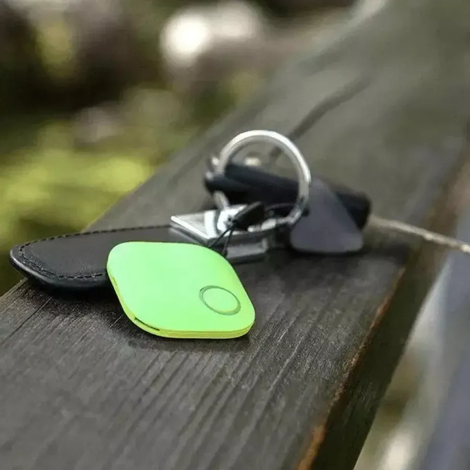 Mini GPS Tracker Anti-lost Smart