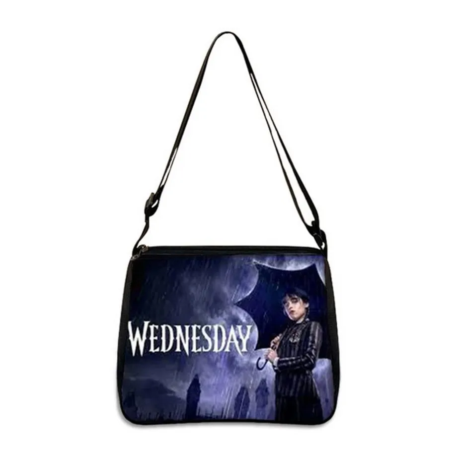 Unisex crossbody taška s motivy z oblíbeného seriálu Wednesday