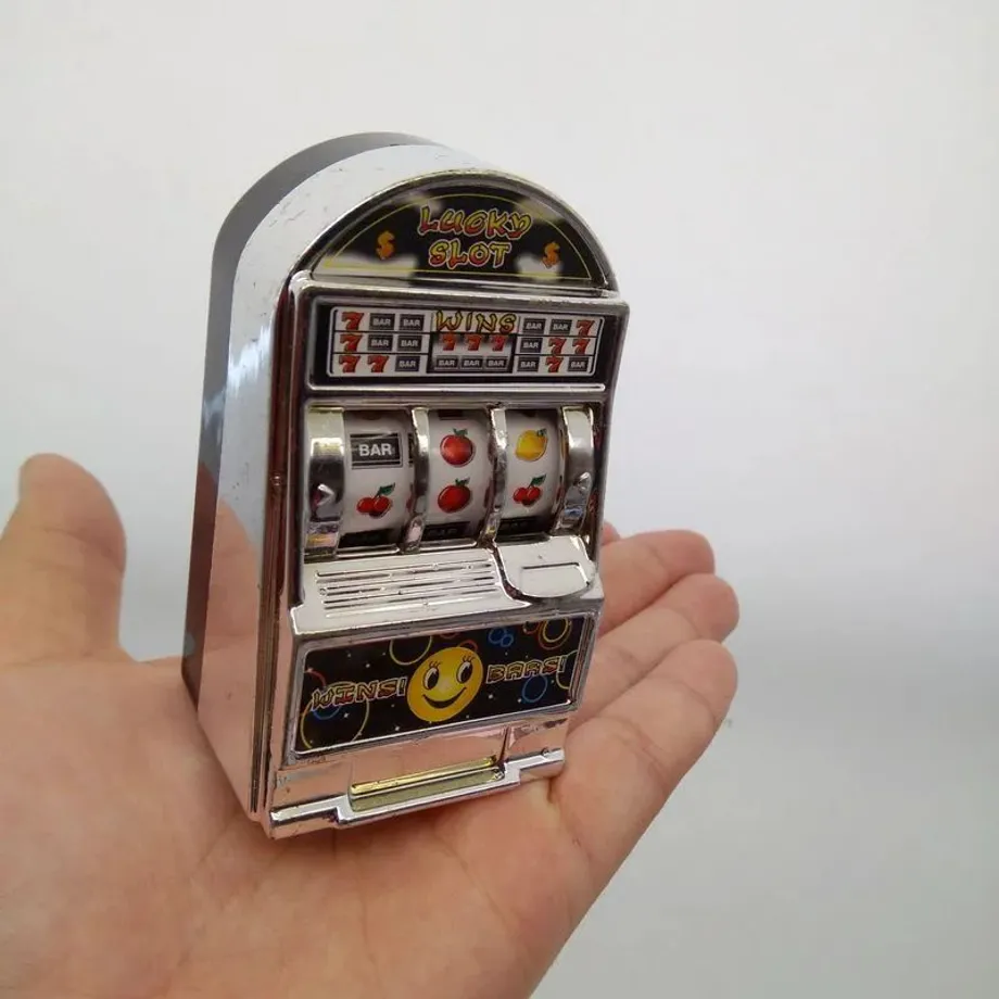 Miniaturní herní automat