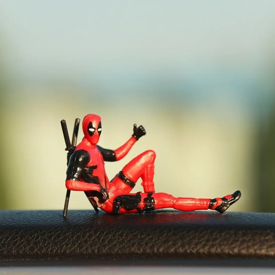 Deadpool minifigurka/postavička Marvel do interiéru auta as picture 1