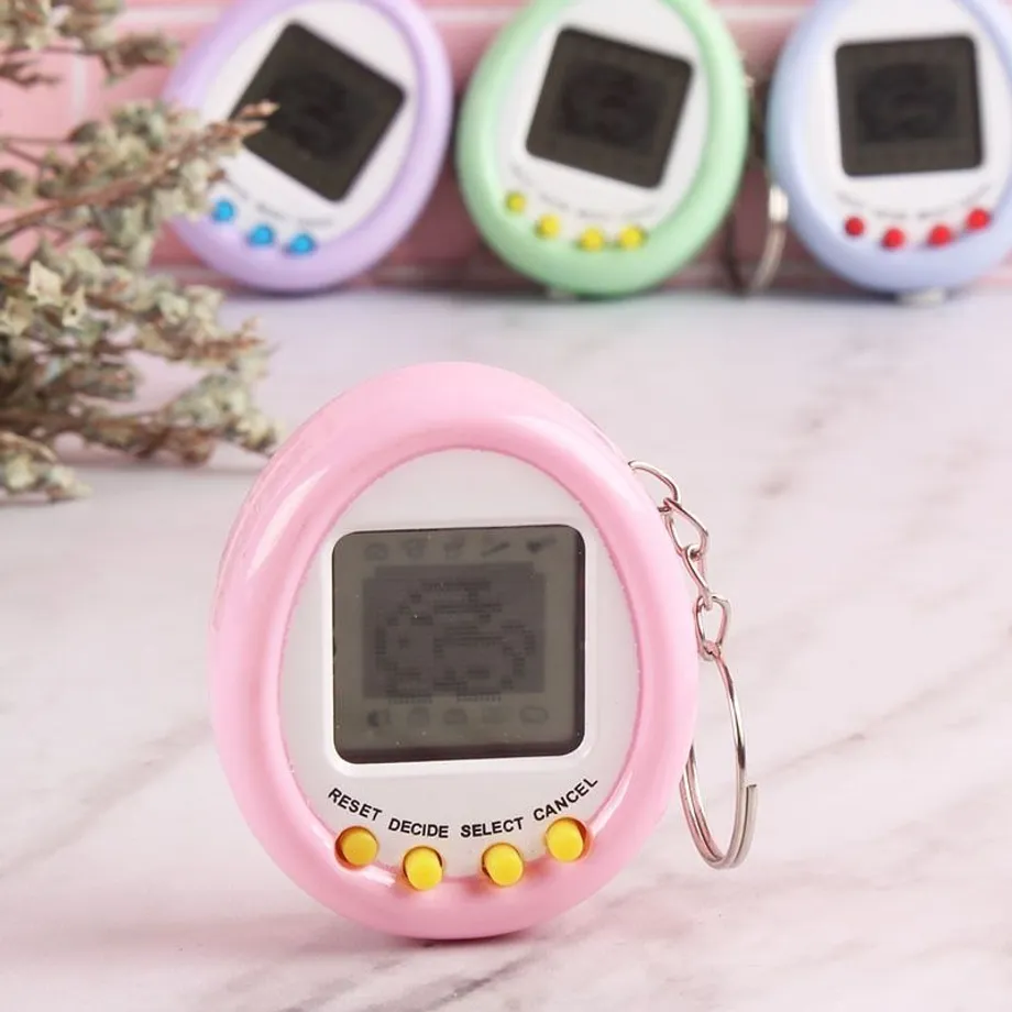 Retro dětská elektronická hračka na klíče - Tamagotchi