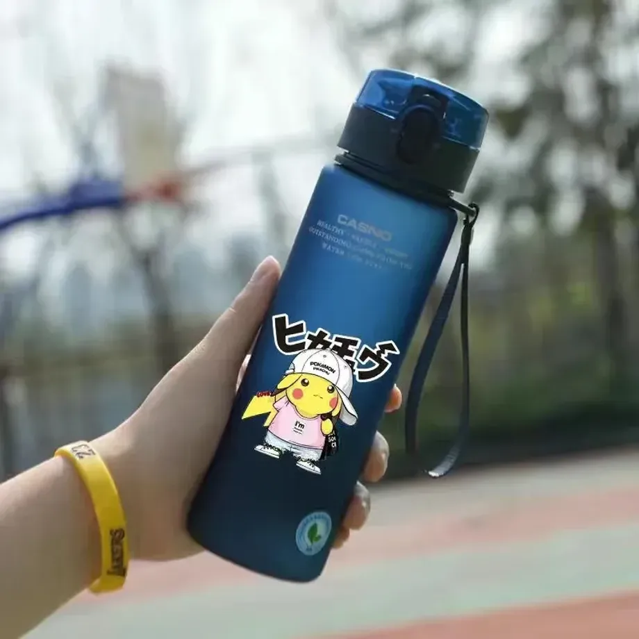 Dětská sportovní láhev na pití s roztomilými obrázky známých Pokémon postaviček