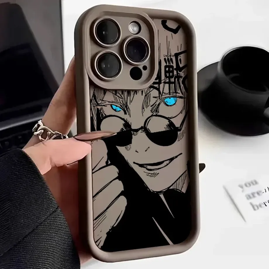 Kryt na telefony iPhone s motivy anime postav z oblíbených manga komiksů