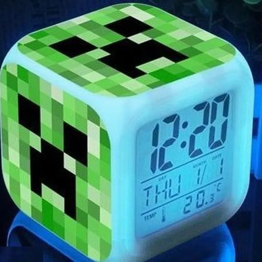 Budík Minecraft s digitálními hodinami s LED displejem