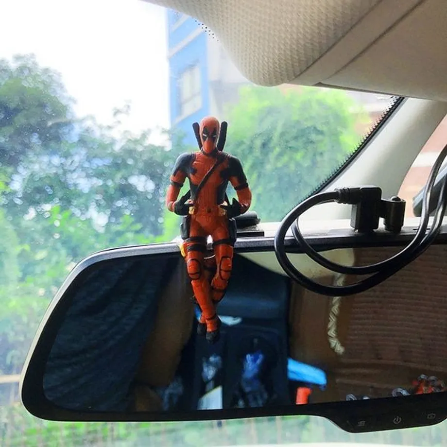 Deadpool minifigurka/postavička Marvel do interiéru auta